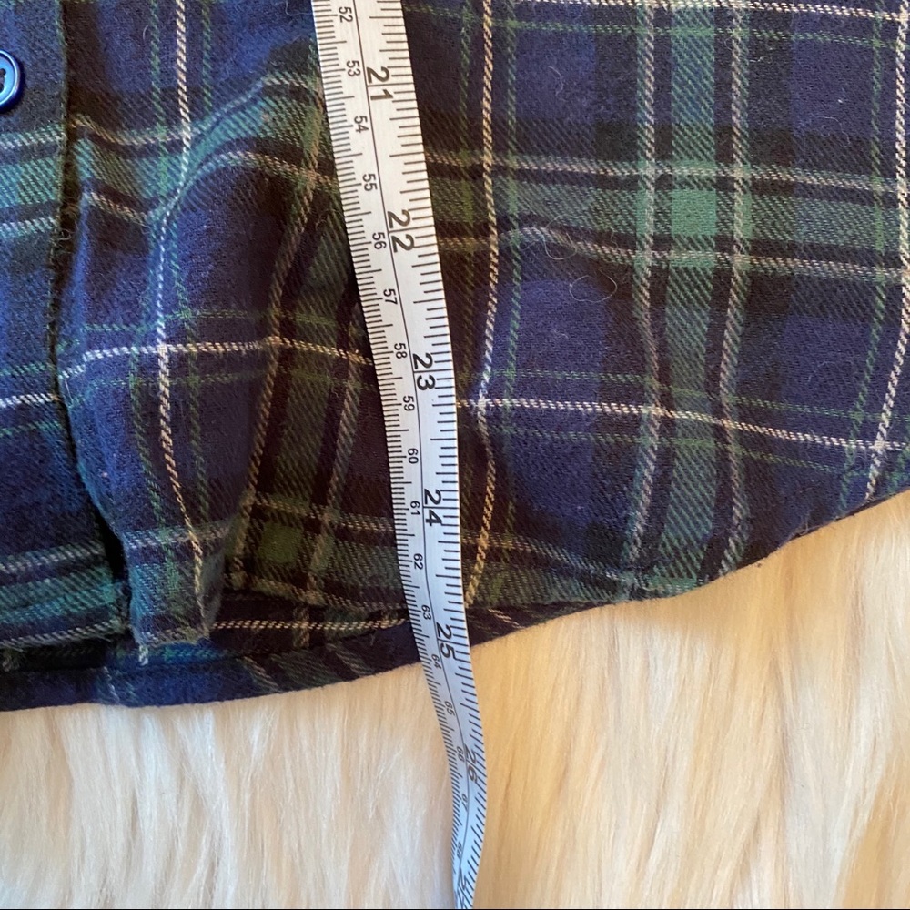 ❌ SOLD! Forever 21 Plaid Button Down Flannel - Picture 4 of 5